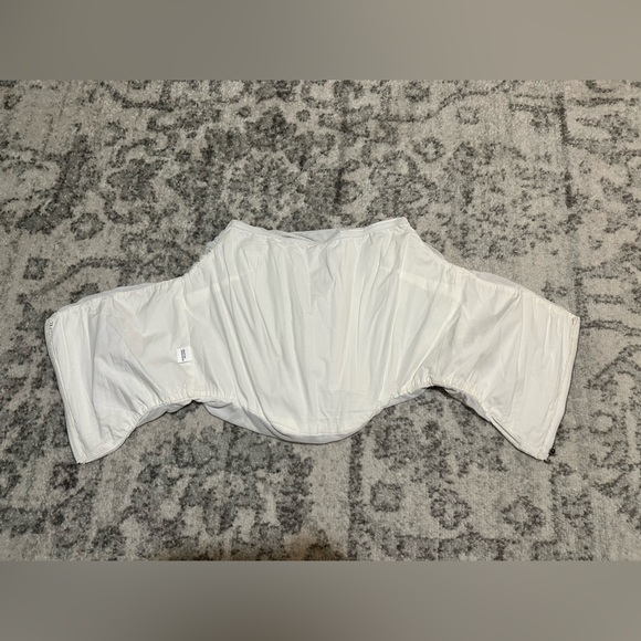 L’Vow Woman’s white corset top. Size large. - Picture 6 of 6
